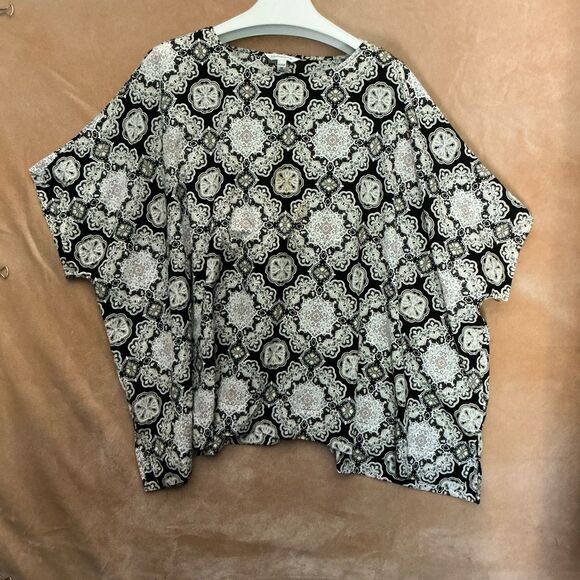Croft & Barrow Black and White Geometric Blouse-3X - Picture 2 of 9